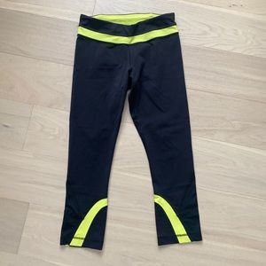 lululemon inspire crop